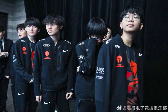 探讨其背后 探讨其背后