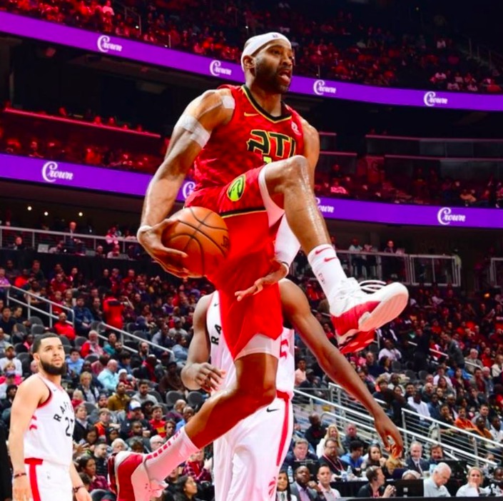 中的稳健属 中的稳健属